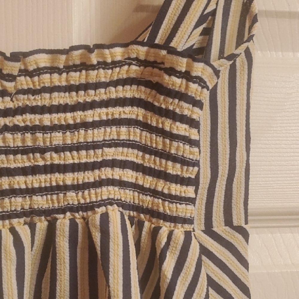 Forever 21 Y2k Black and White Striped Tank Top Strappy Low Back Elastic - Picture 8 of 9